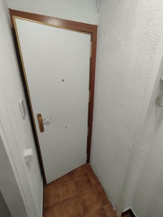 Acogedor Alojamiento En Trinitat Vella Appartement Barcelone